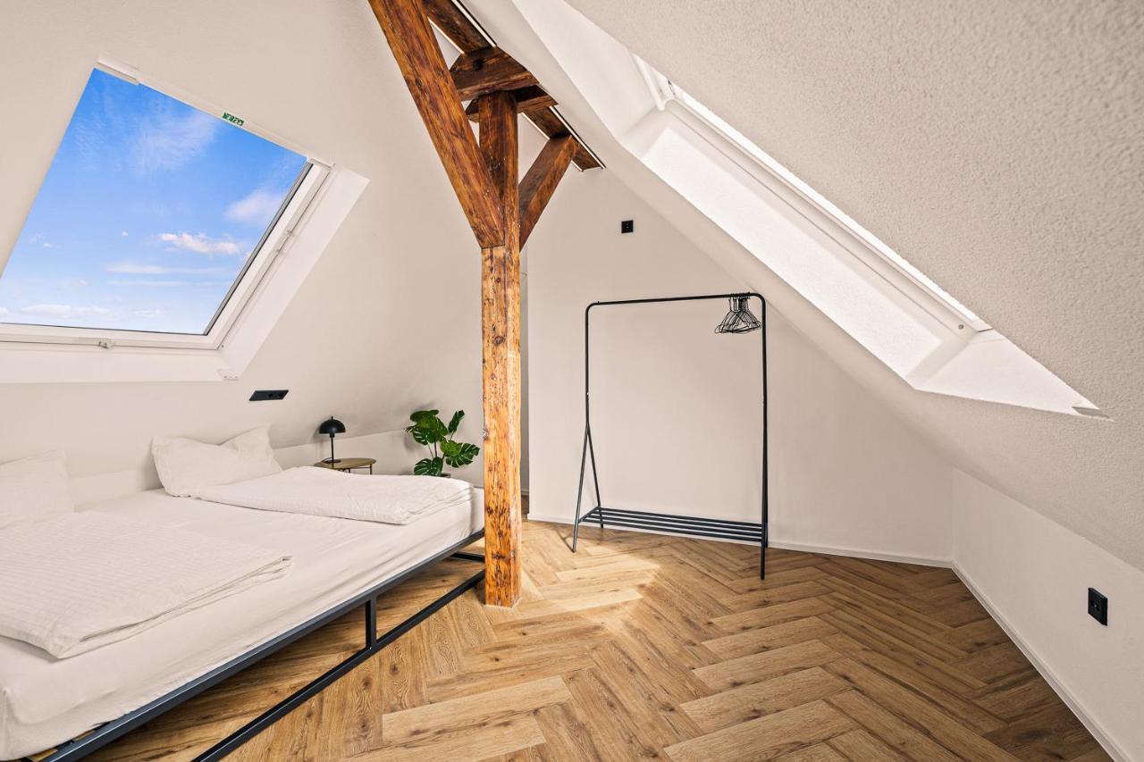 Maisonette-Wohnung Mit Freigelegtem Fachwerk Meckenbeuren Exterior photo